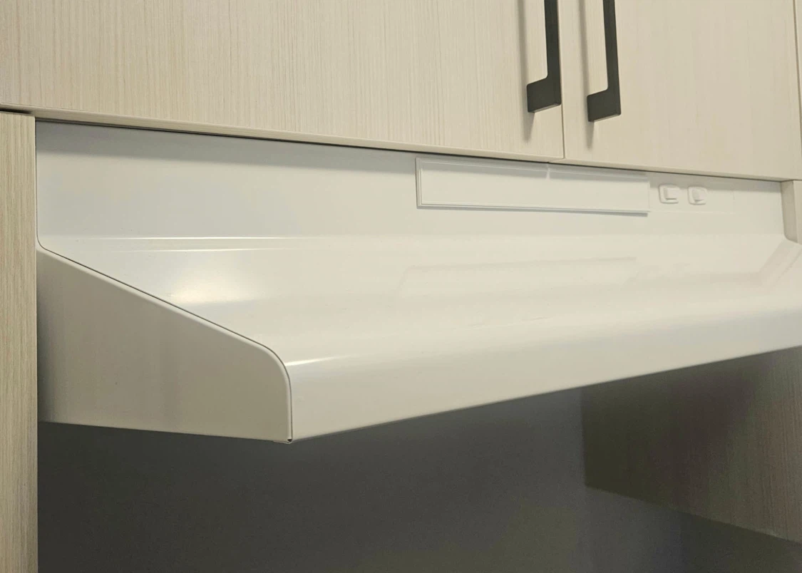 Broan White Under Cabinet Range Hood - photo 3
