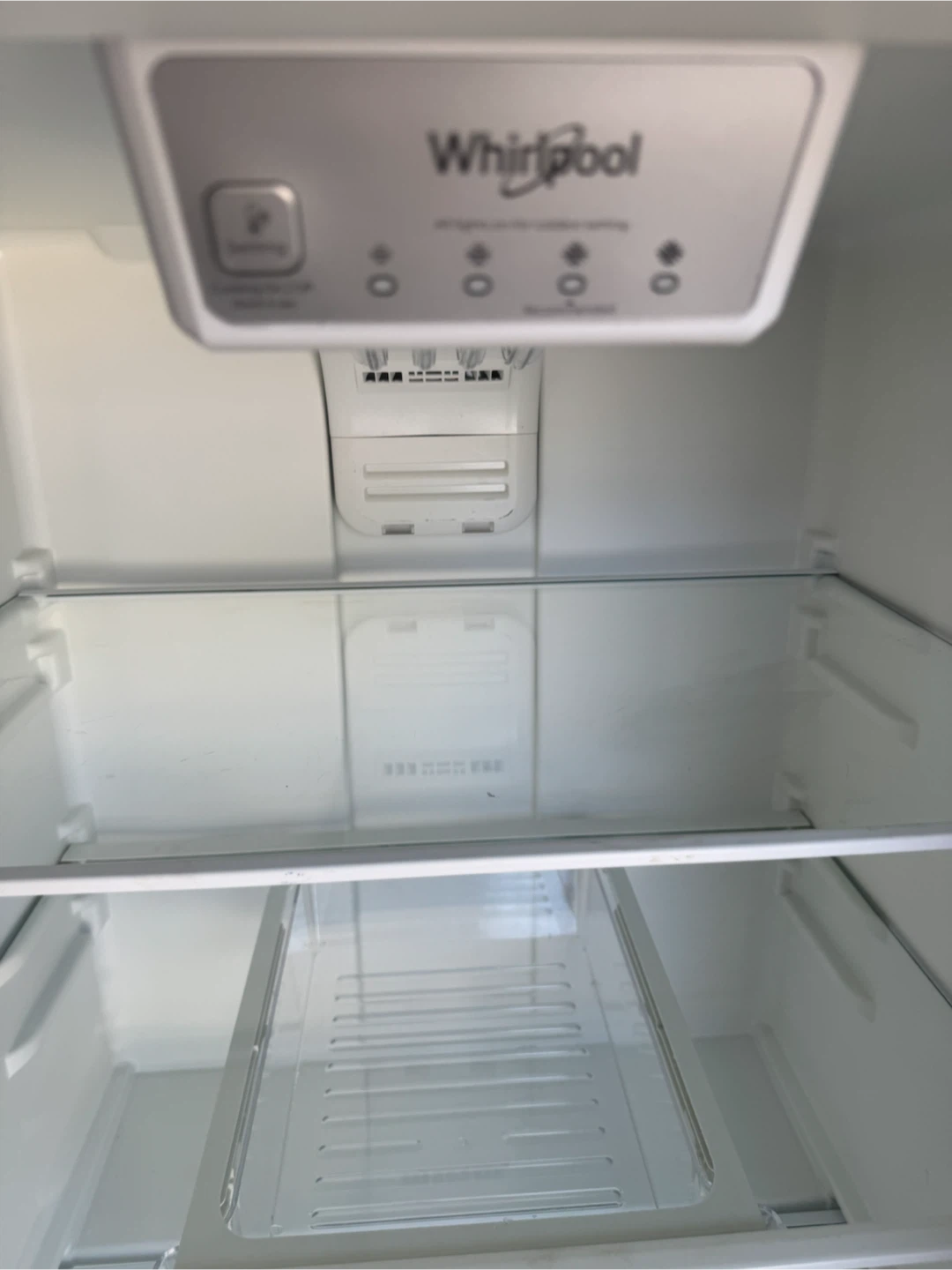 Whirlpool Refrigerator - photo 3