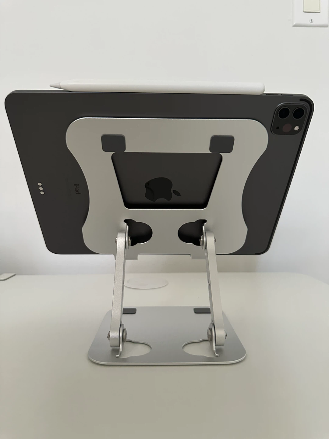 iPad Pro 11-inch 3rd Gen 256GB - photo 3