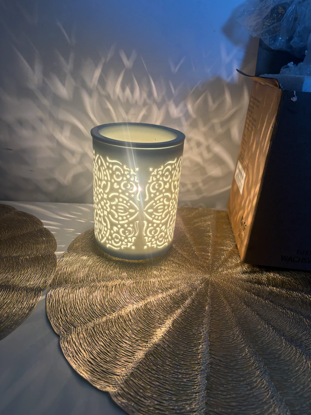 White Ceramic Wax Melt Warmer BRAND NEW IN BOX