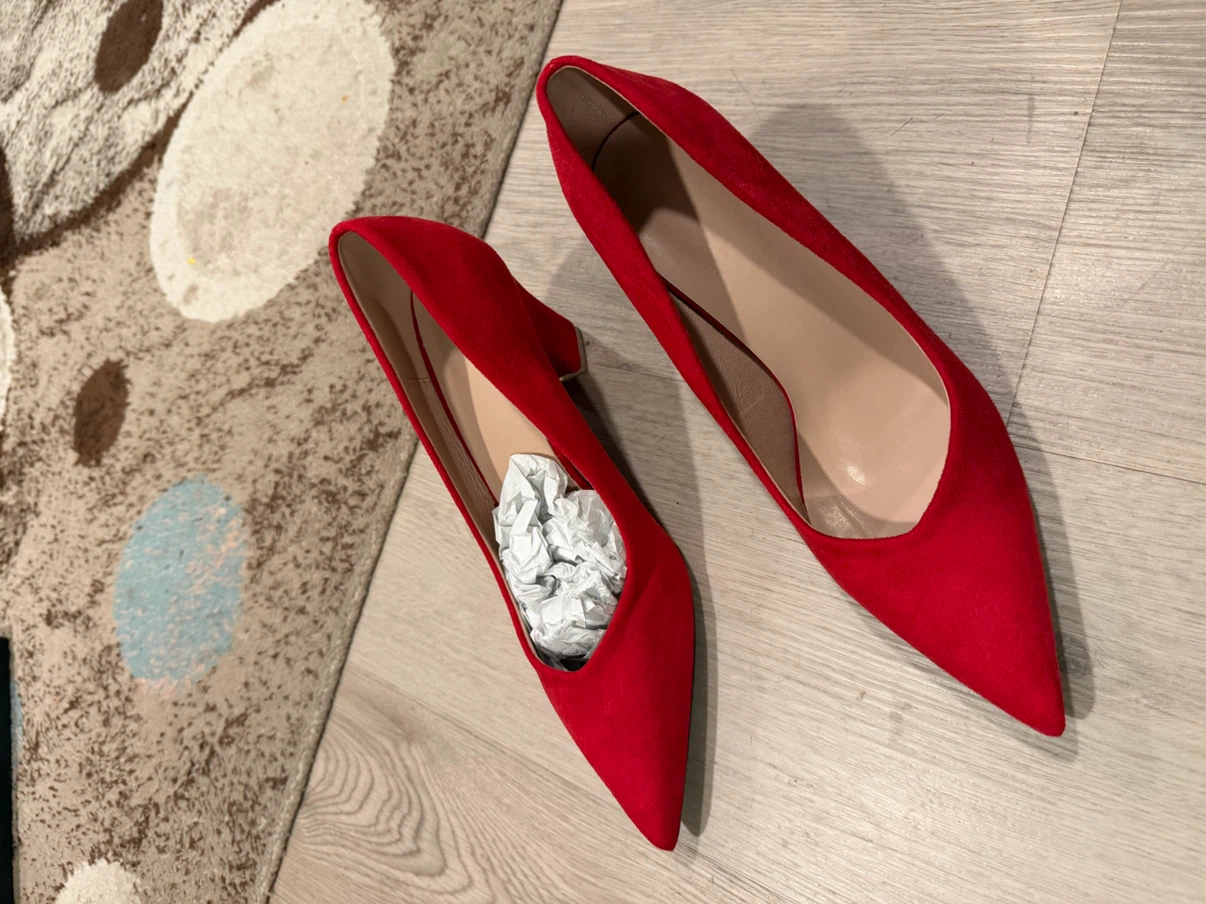 Red Suede Block Heel Pumps - photo 2
