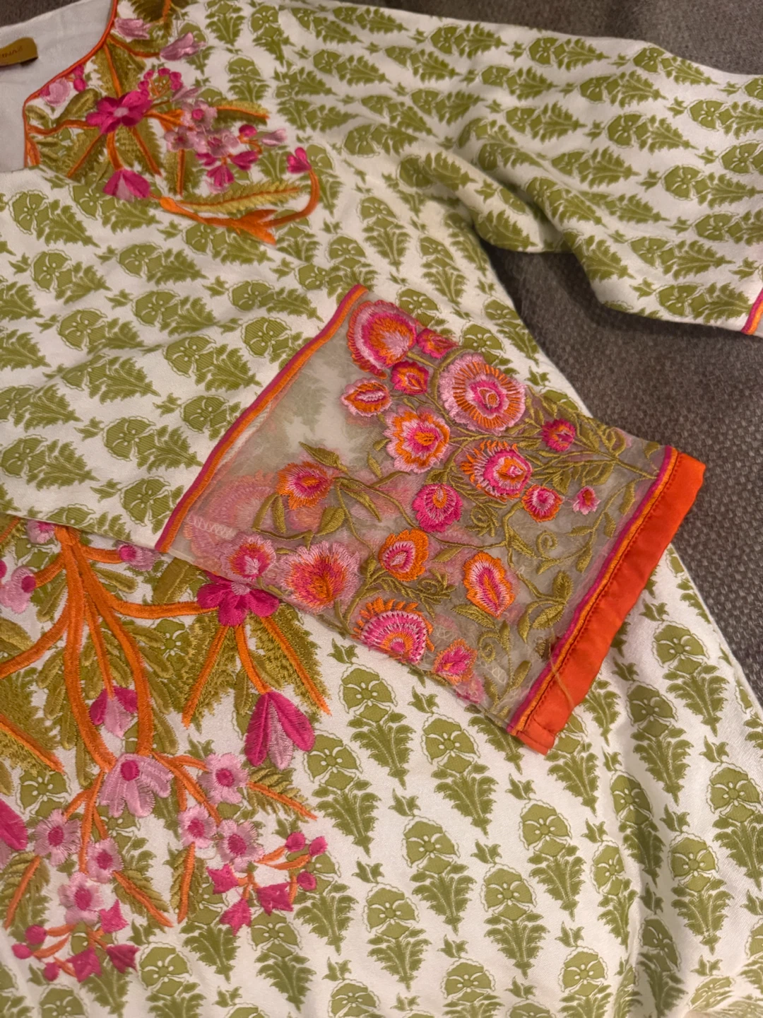 Sana safinaz Embroidered Kurti medium - photo 3