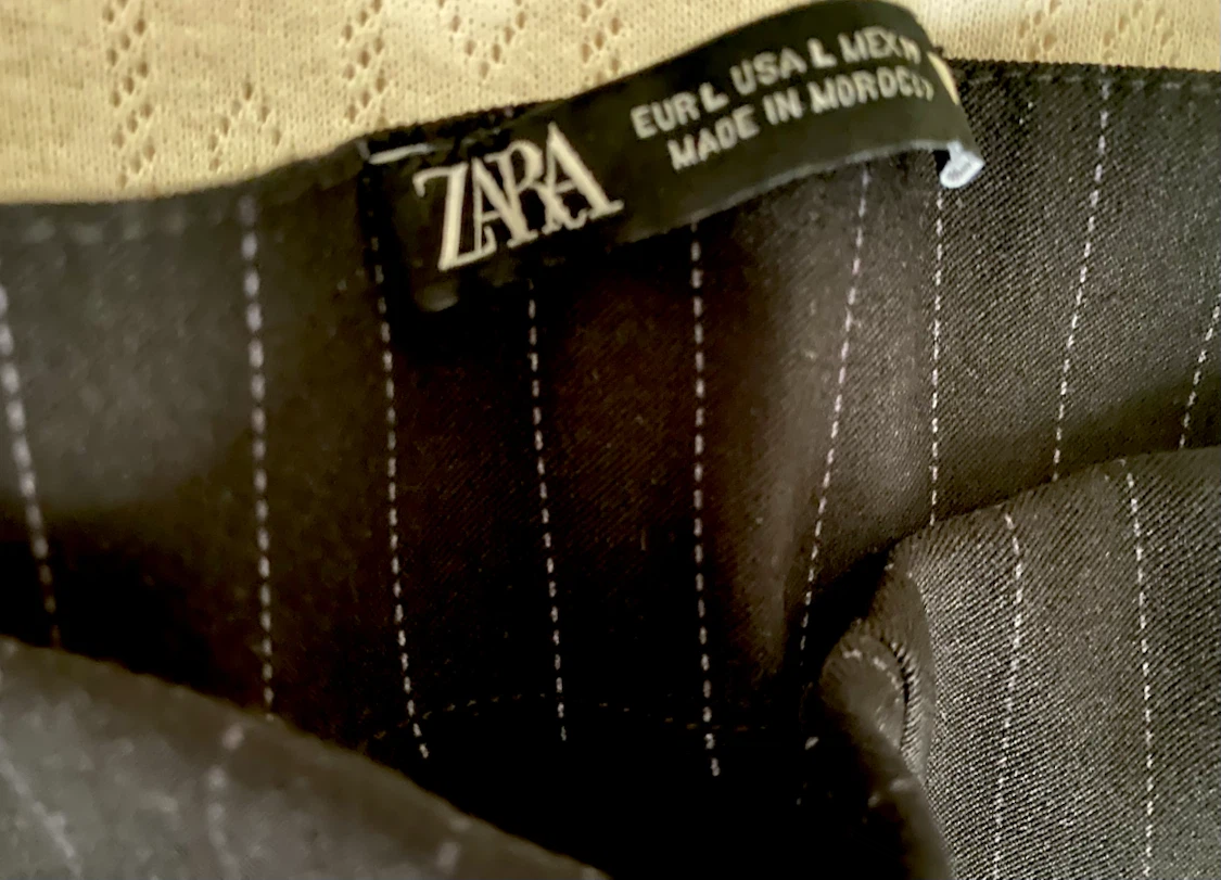 Black Pinstripe Capri-Pants by Zara - photo 2
