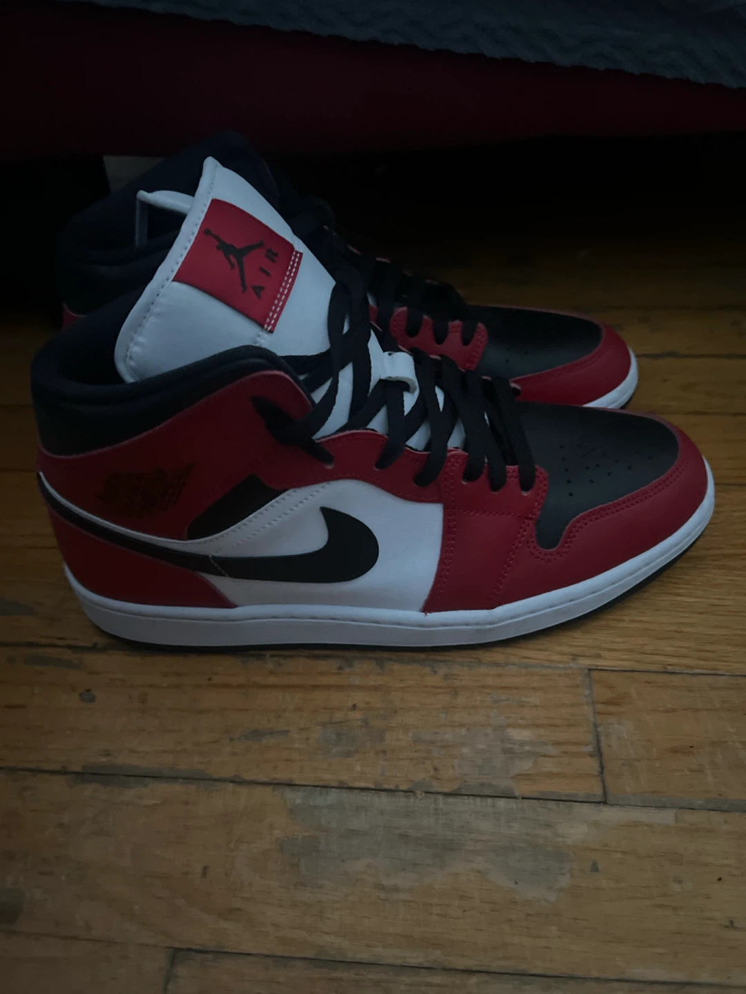 Nike Air Jordan 1 Mid SE Men's Shoes