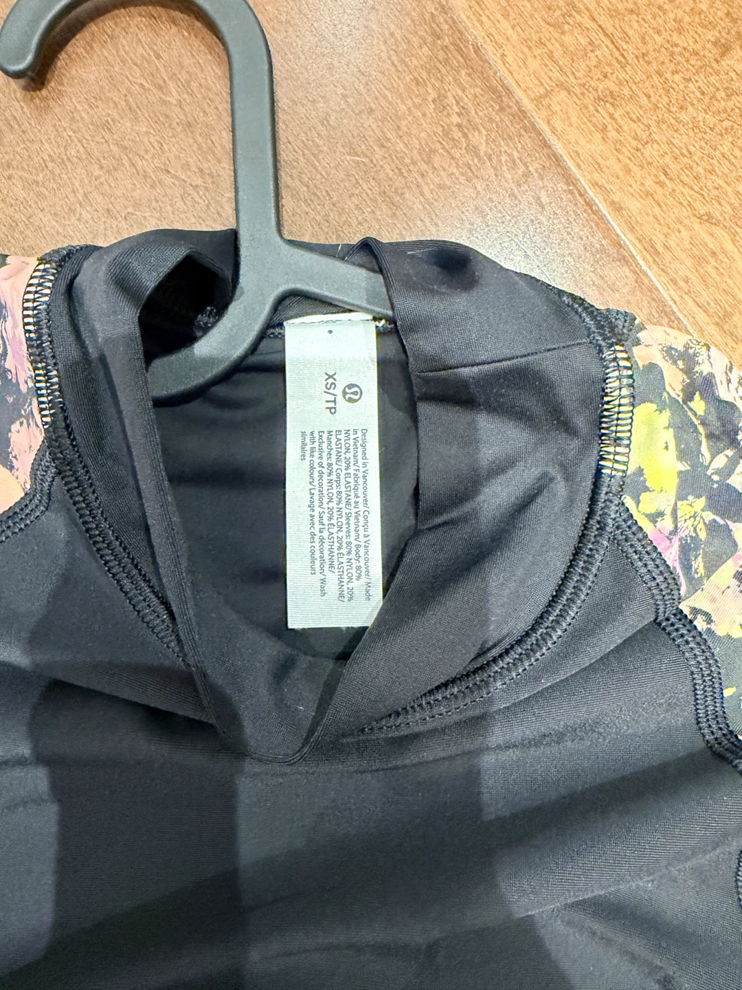 Lululemon Long Sleeve Rashguard Swim Top Floral Print Size XS - photo 3