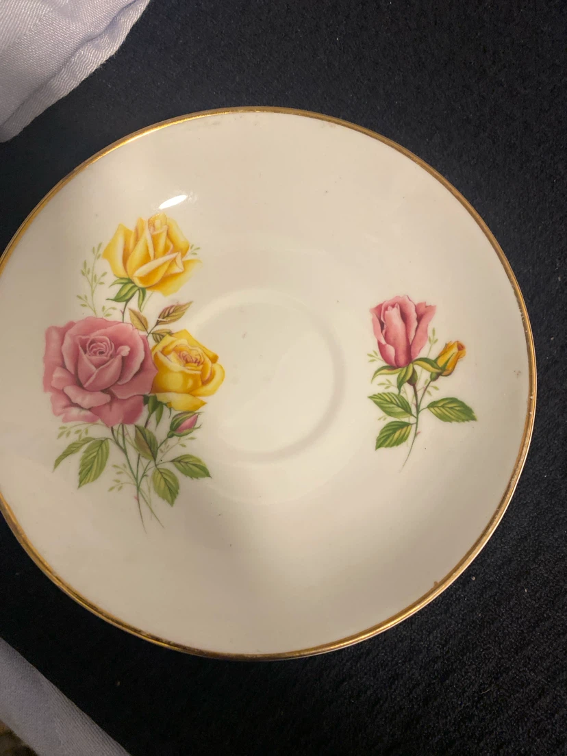 Consort Fine Bone China Saucer with Roses - photo 2