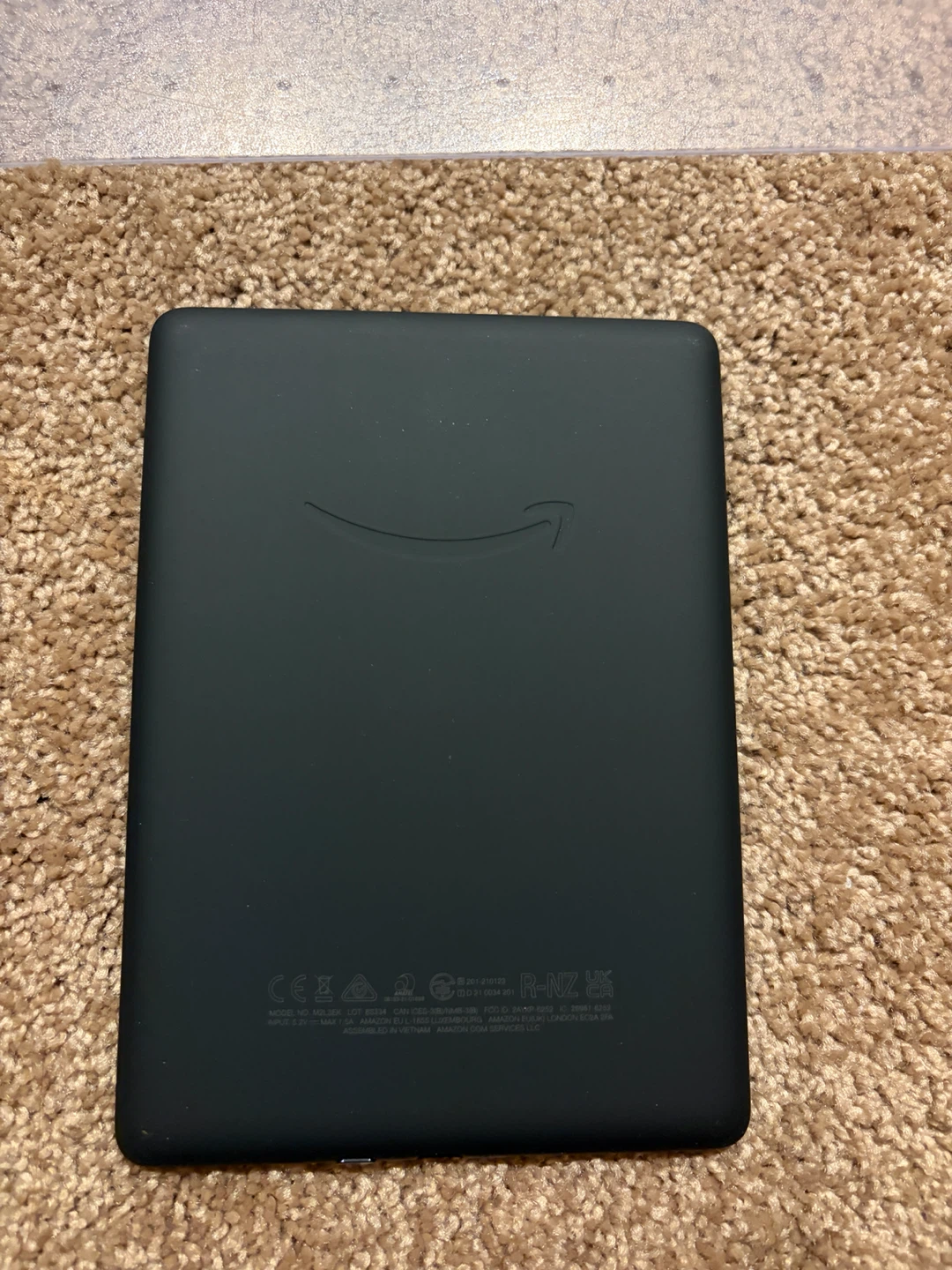 Amazon Kindle Paperwhite e-reader - photo 2