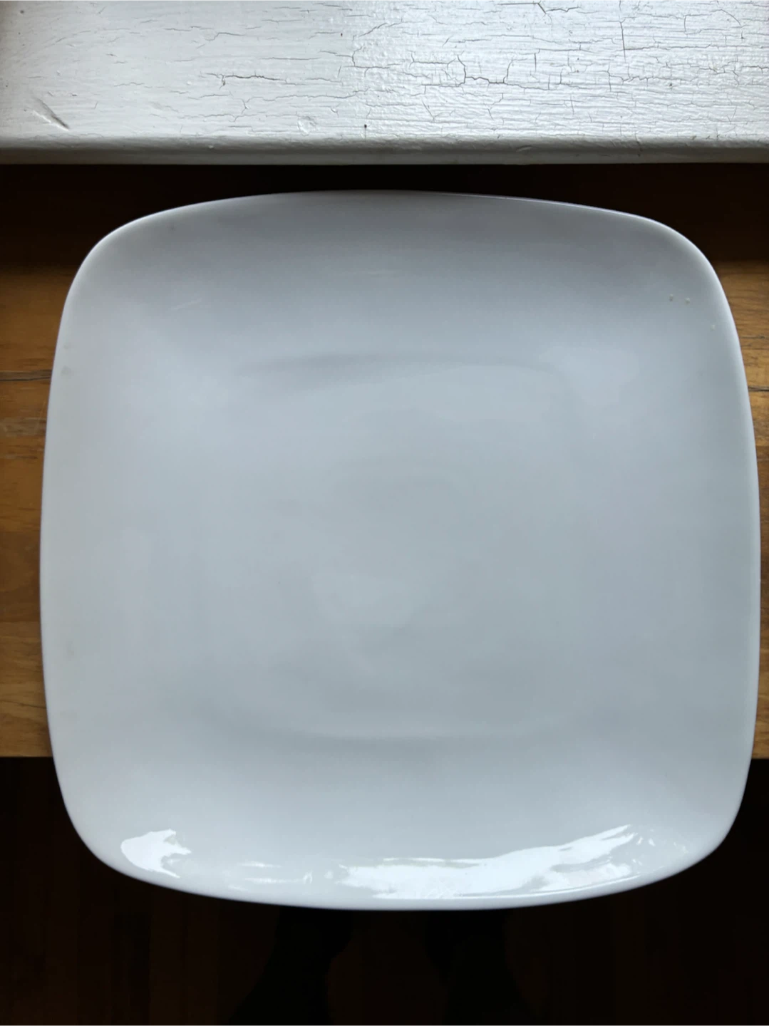 $6 plate Isaac Mizrahi "Classic White" 12-in square platter