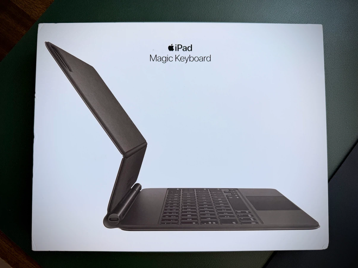 Apple Magic Keyboard for iPad Pro 11-inch (Black)