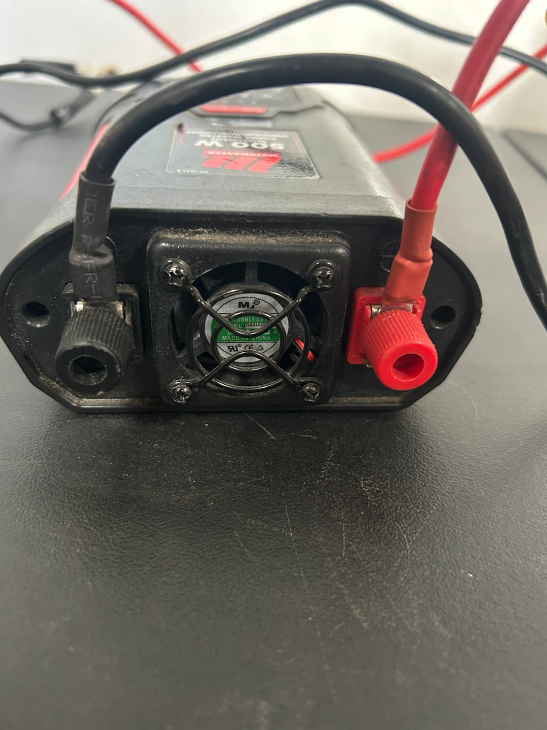 MotoMaster 500W Intelligent Power Inverter - photo 4