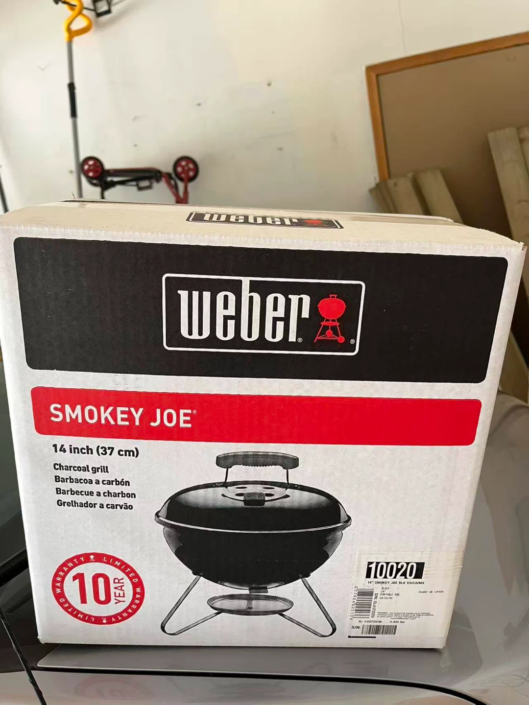 Brand NEW Weber Smokey Joe 14-In Charcoal Kettle Grill