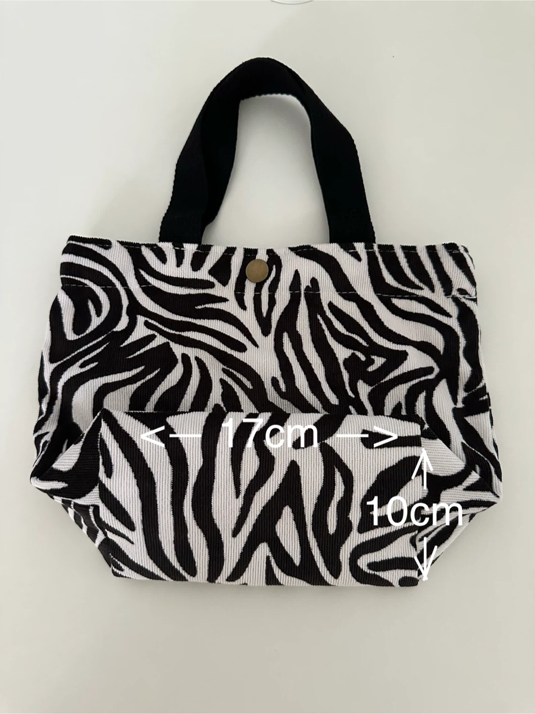 Bucket Hats and Small Tote Bag - photo 3