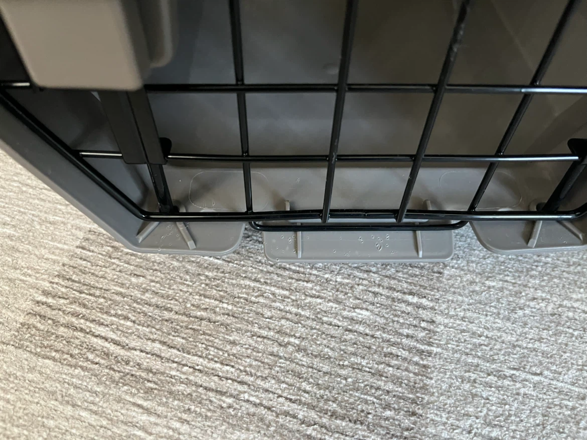 Amazon Basics Kennel - photo 2