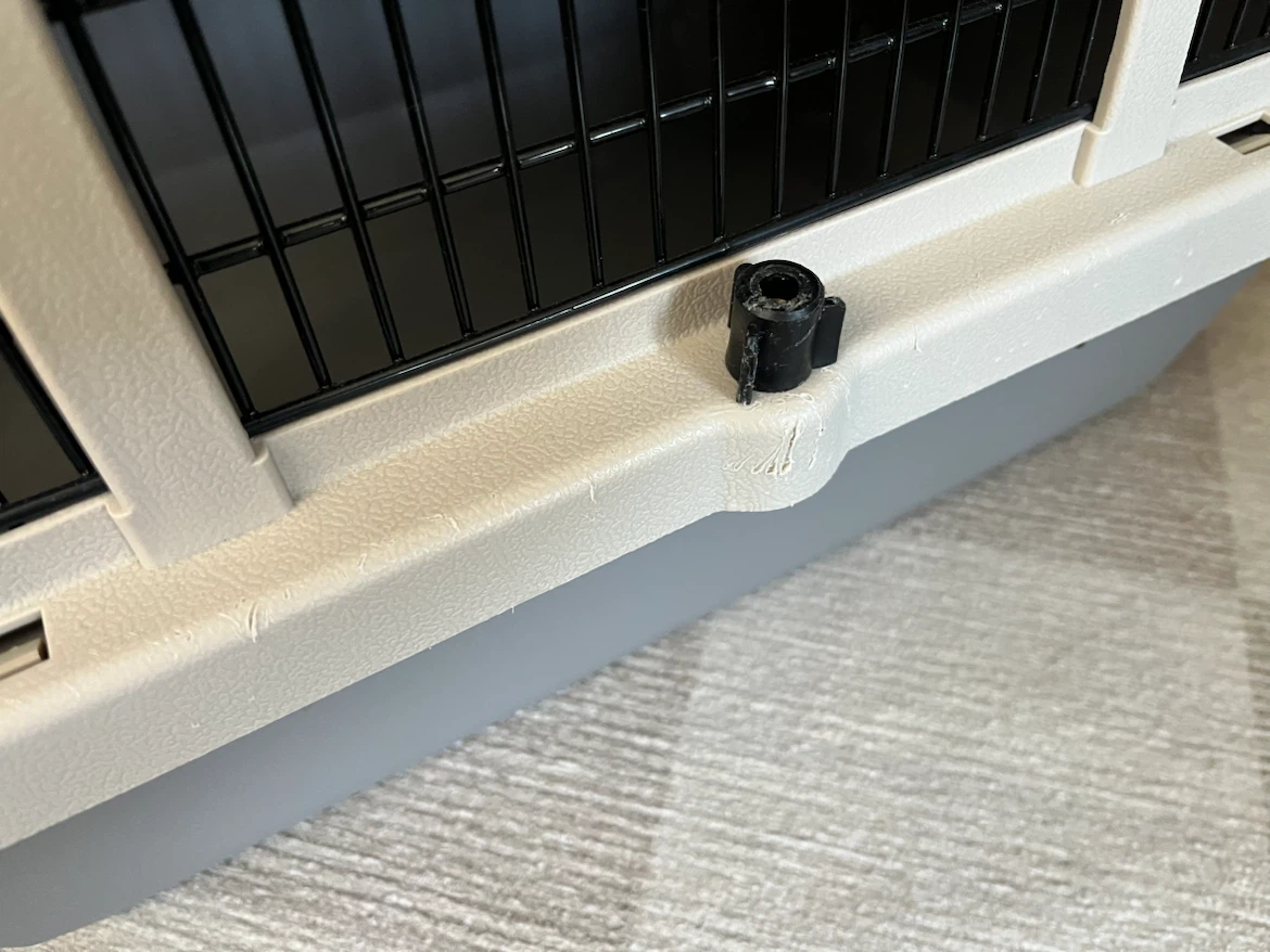 Amazon Basics Kennel - photo 3