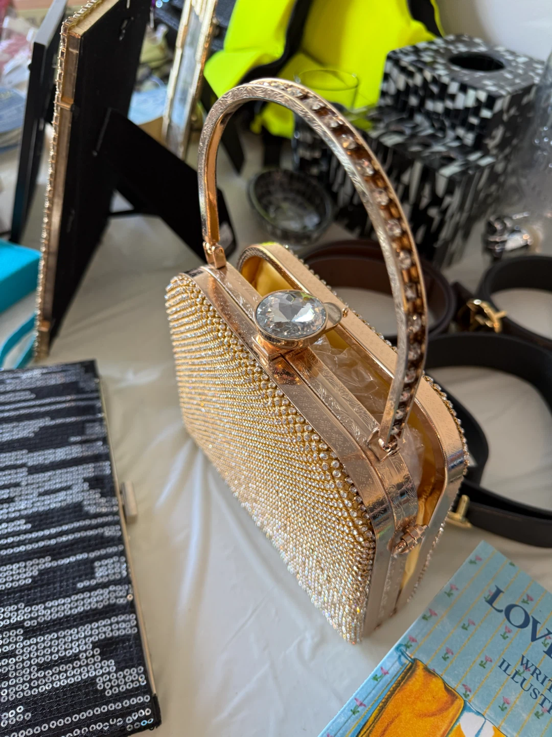 Sparkly Embellished Clutch Purse Never used - photo 2
