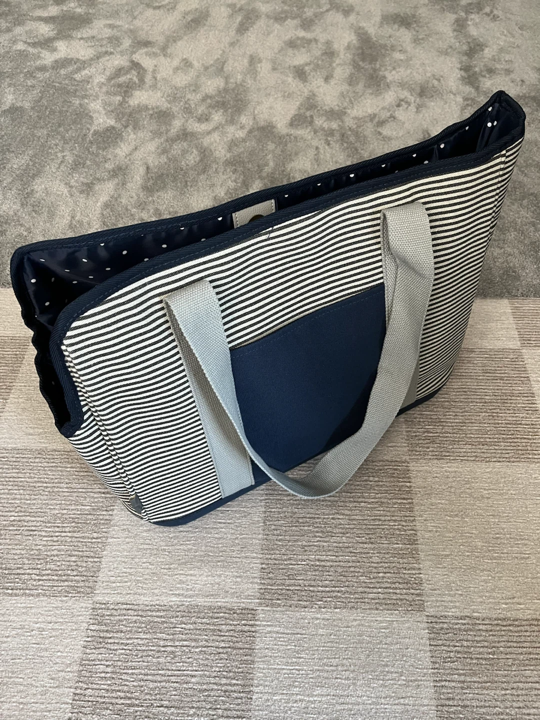 Dog carrier