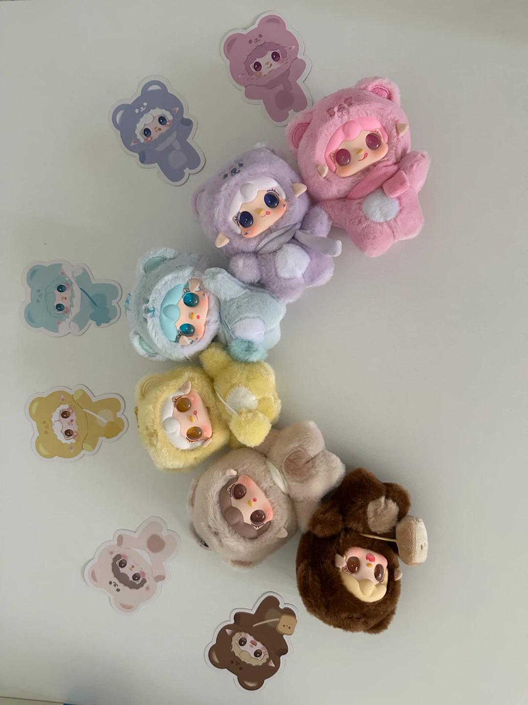 Yooki V4: Take a Bite of Bear Series + SUPRISE STYLE