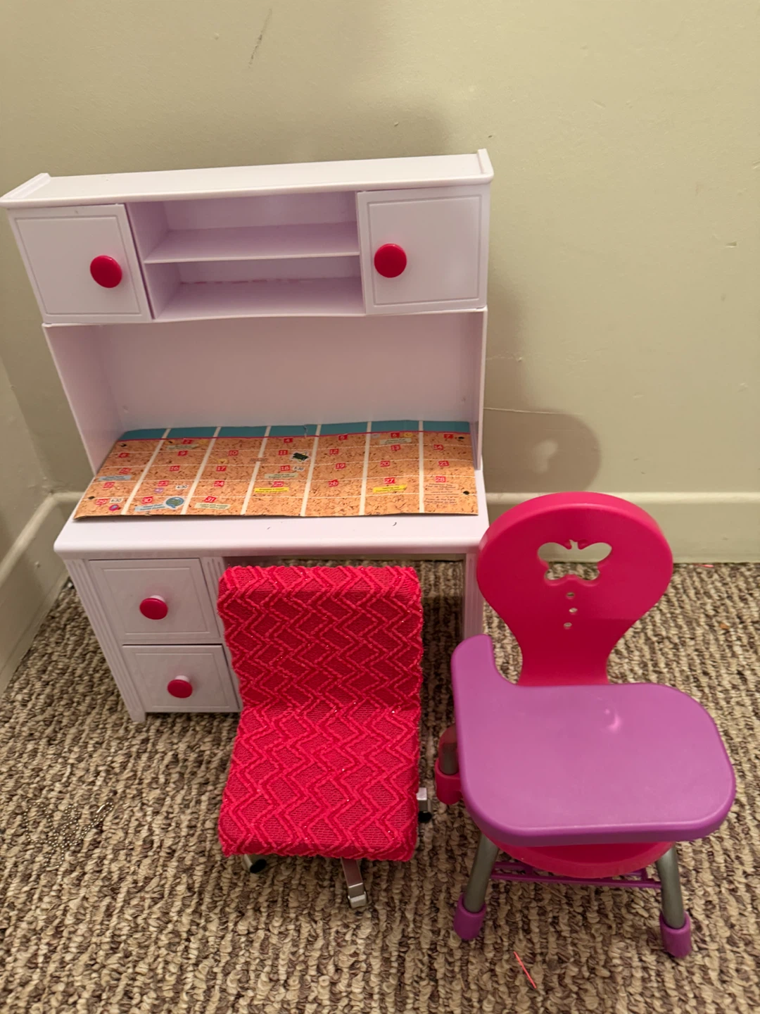 Dollhouse furniture set with pizza oven and scooter - photo 2