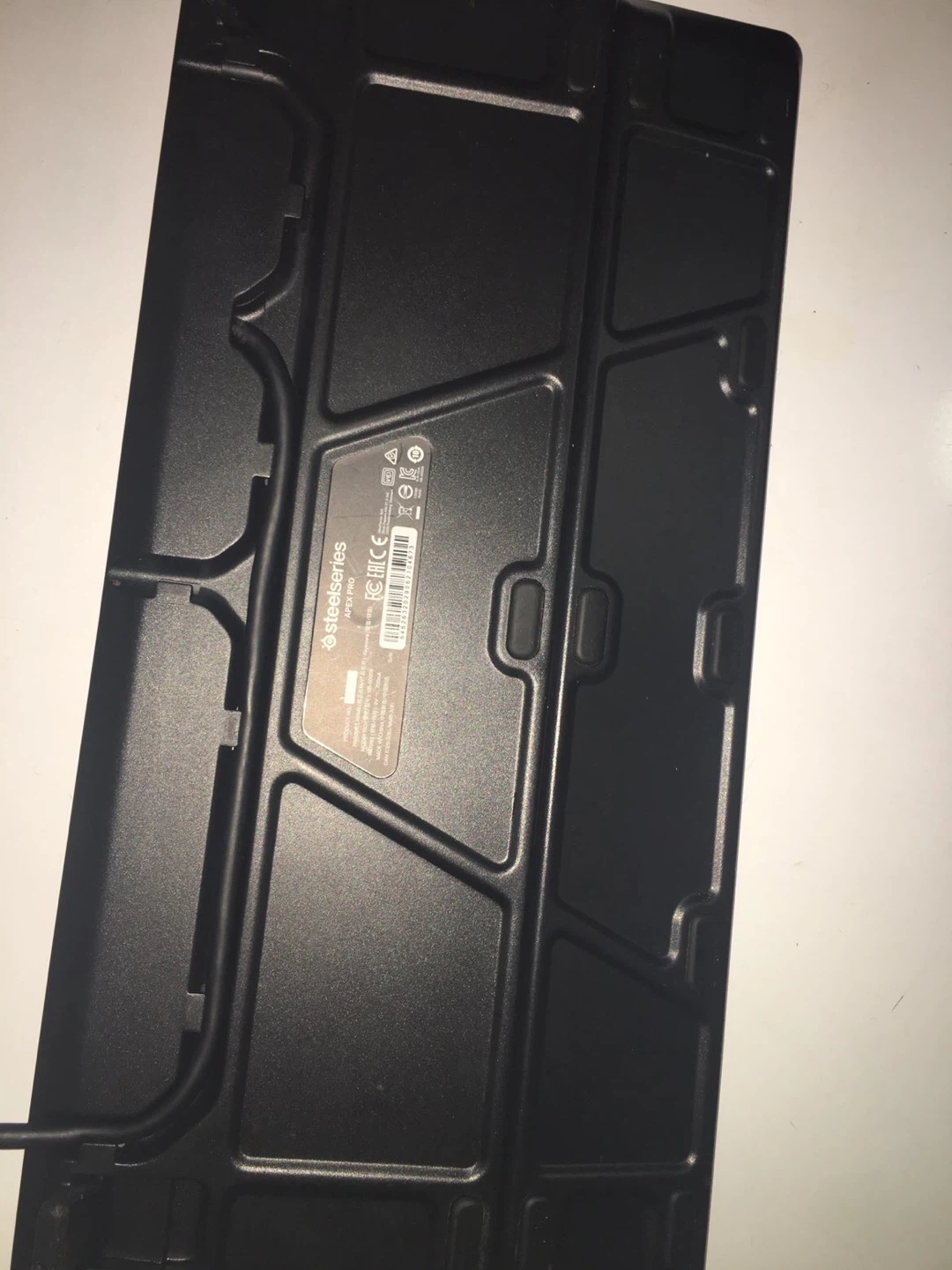 Steelseries Apex Pro looking to trade for mini or tkl Version - photo 3