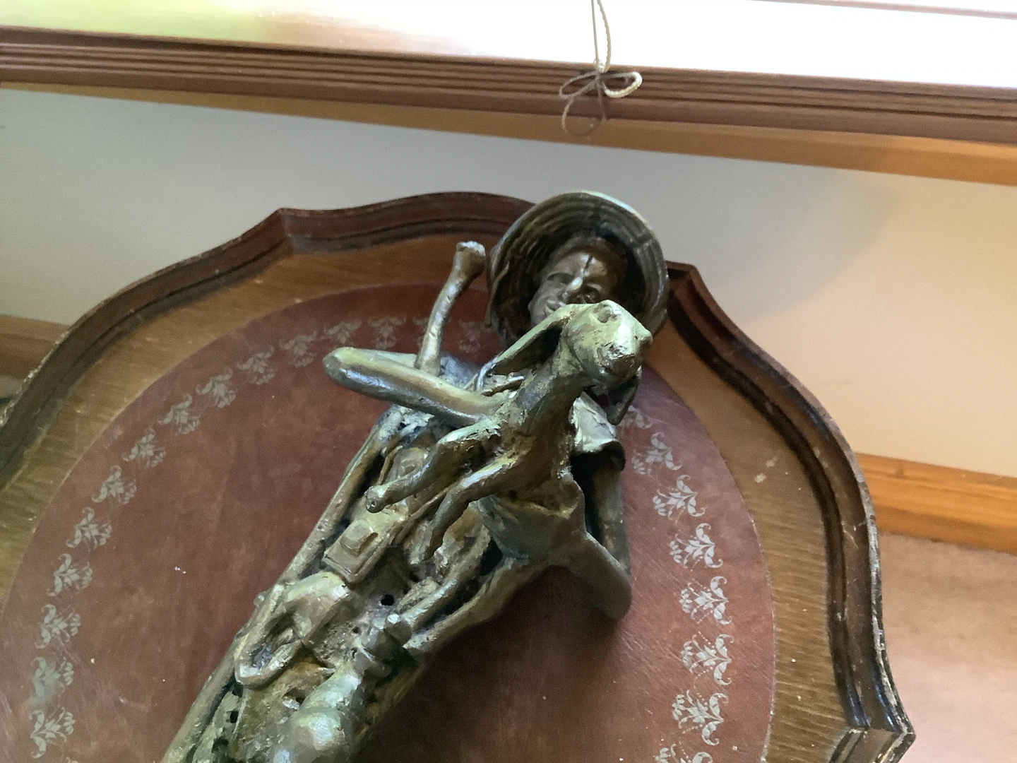 Vtg Bronzed Sculpture of an Asian Man Carrying a Lamb 🐞 - photo 3