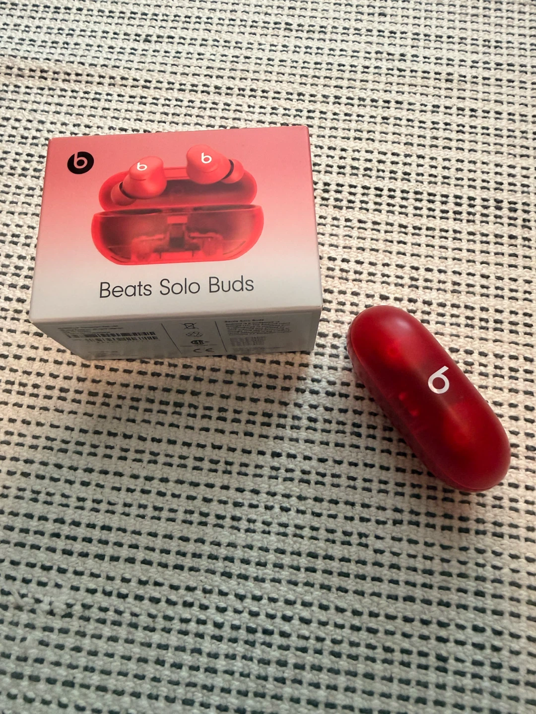 Beats True Wireless Earbuds with Case - photo 2