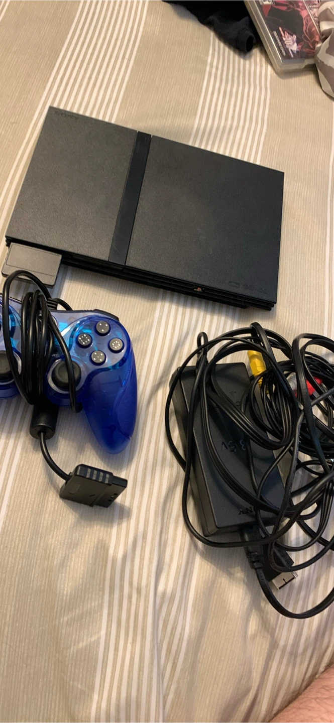 Sony PlayStation 2 slim Console