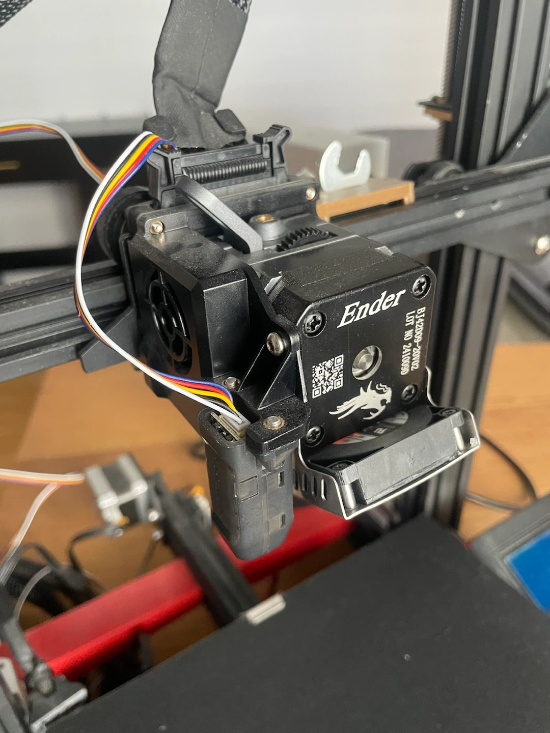 Upgraded Creality Ender 3 3D printer (CRTouch Auto-Levelling) - photo 2