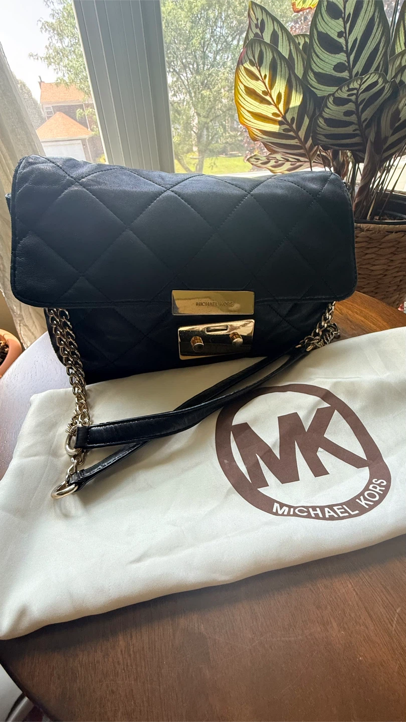 Michael Kors Quilted Leather Shoulder Bag - photo 2