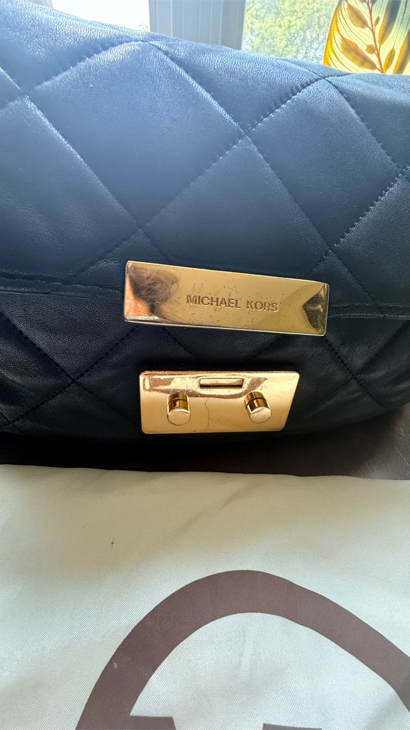 Michael Kors Quilted Leather Shoulder Bag - photo 4