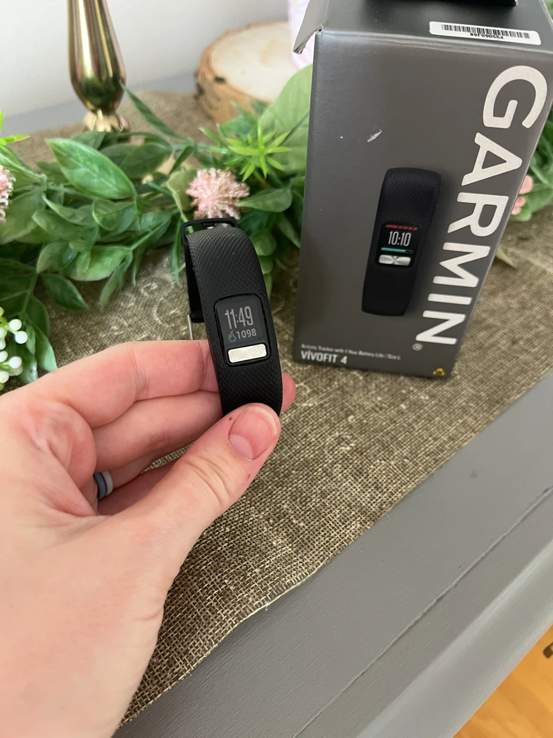 Garmin vívofit 4 Activity Tracker (band not included)