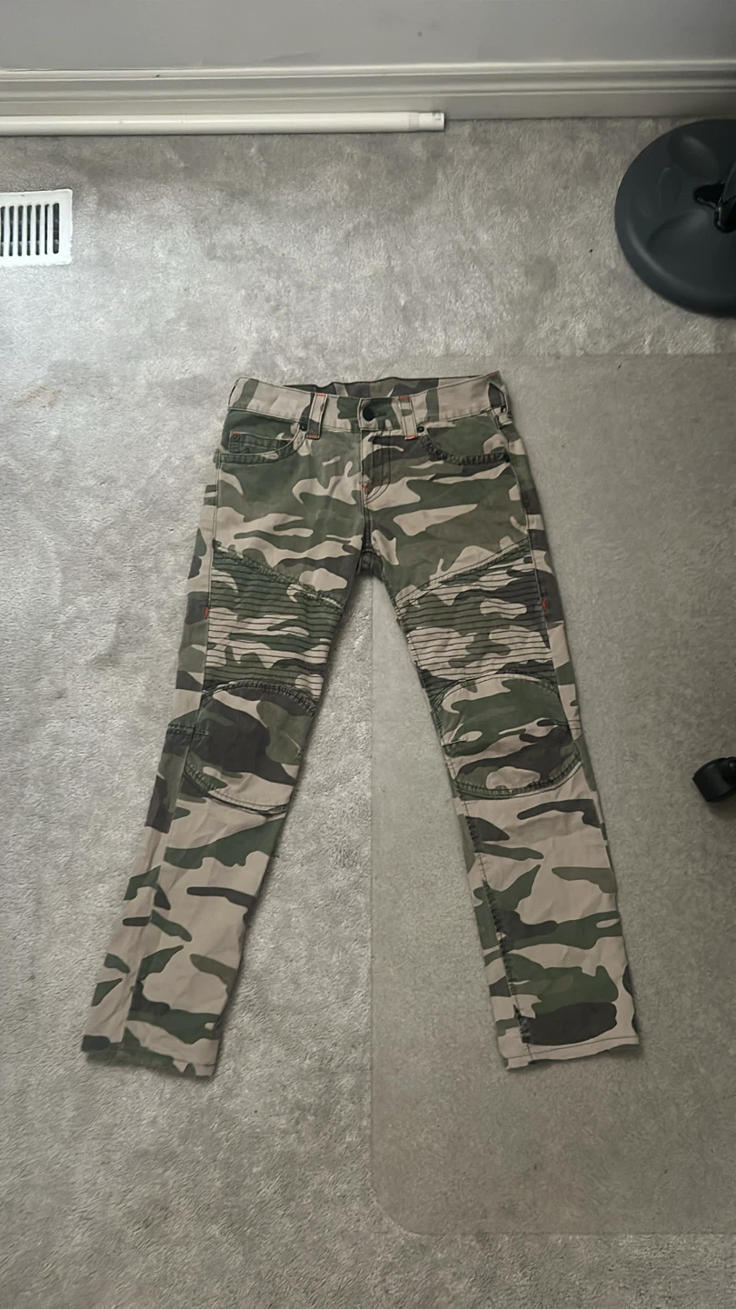 True Religion Camo Moto Jeans Size 30