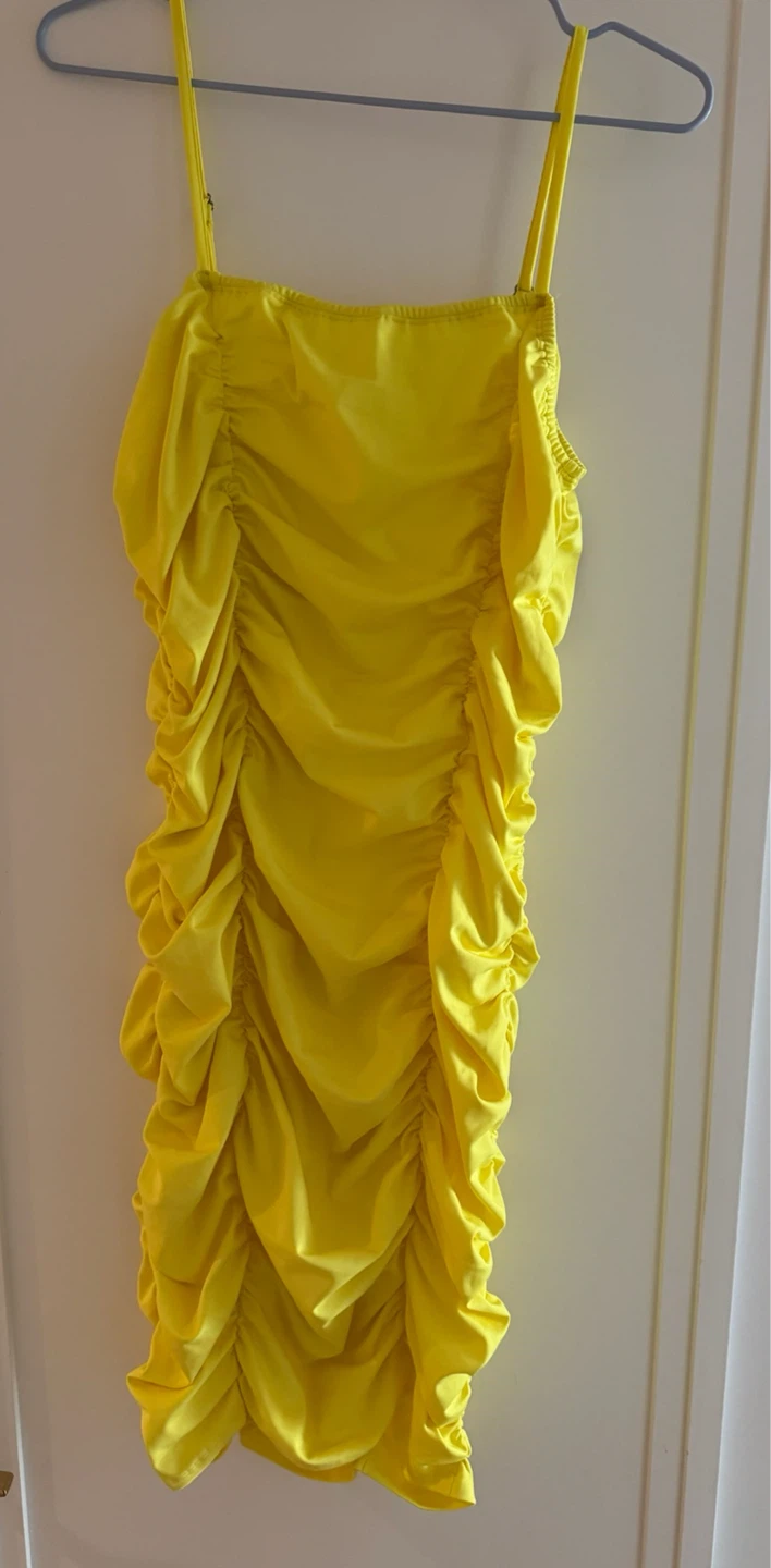 Ruched Bodycon Dress (XL) - photo 2