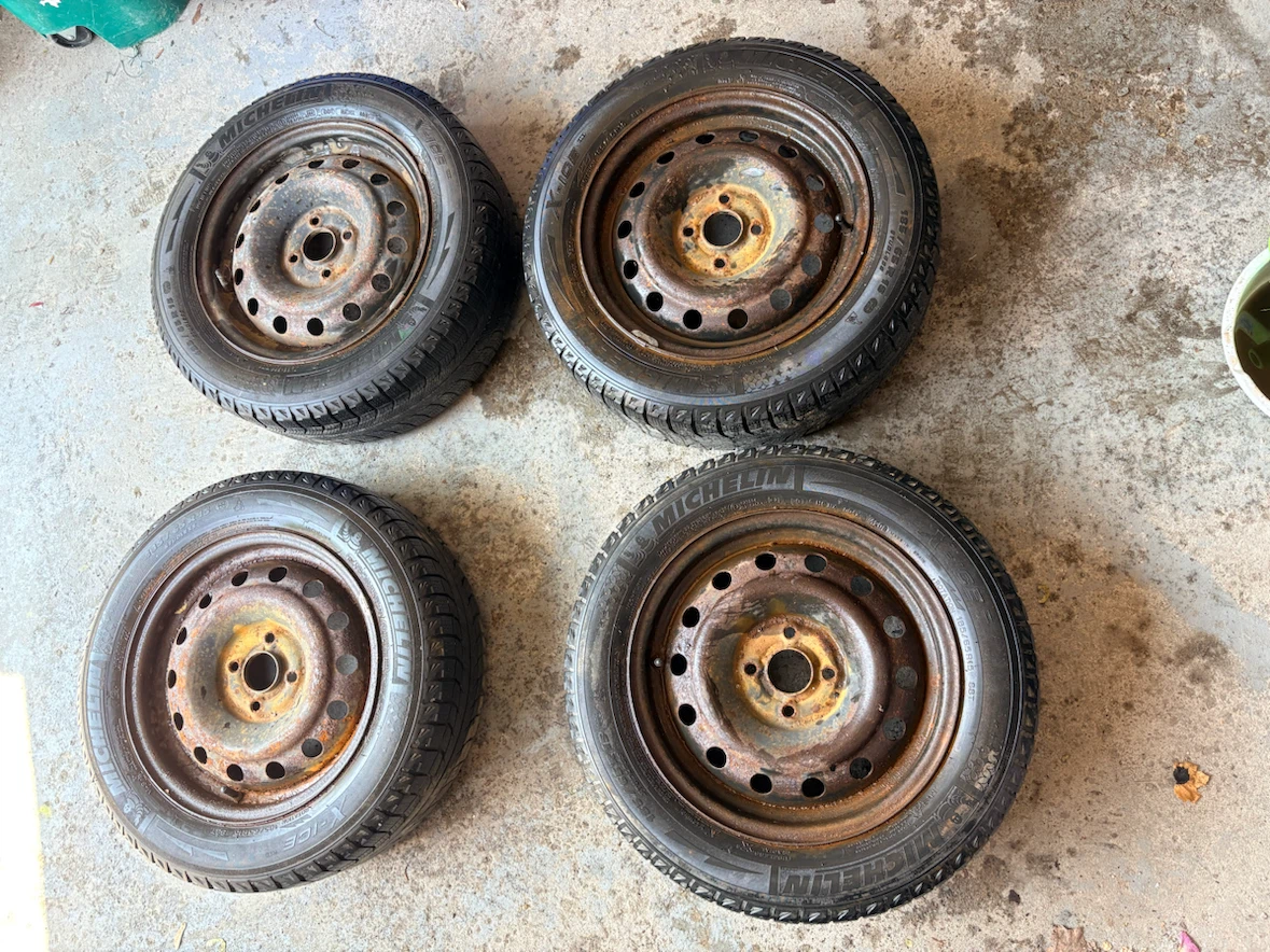 Michelin Arctic-Ice Winter Tires on Rims - Set of 4 - photo 3