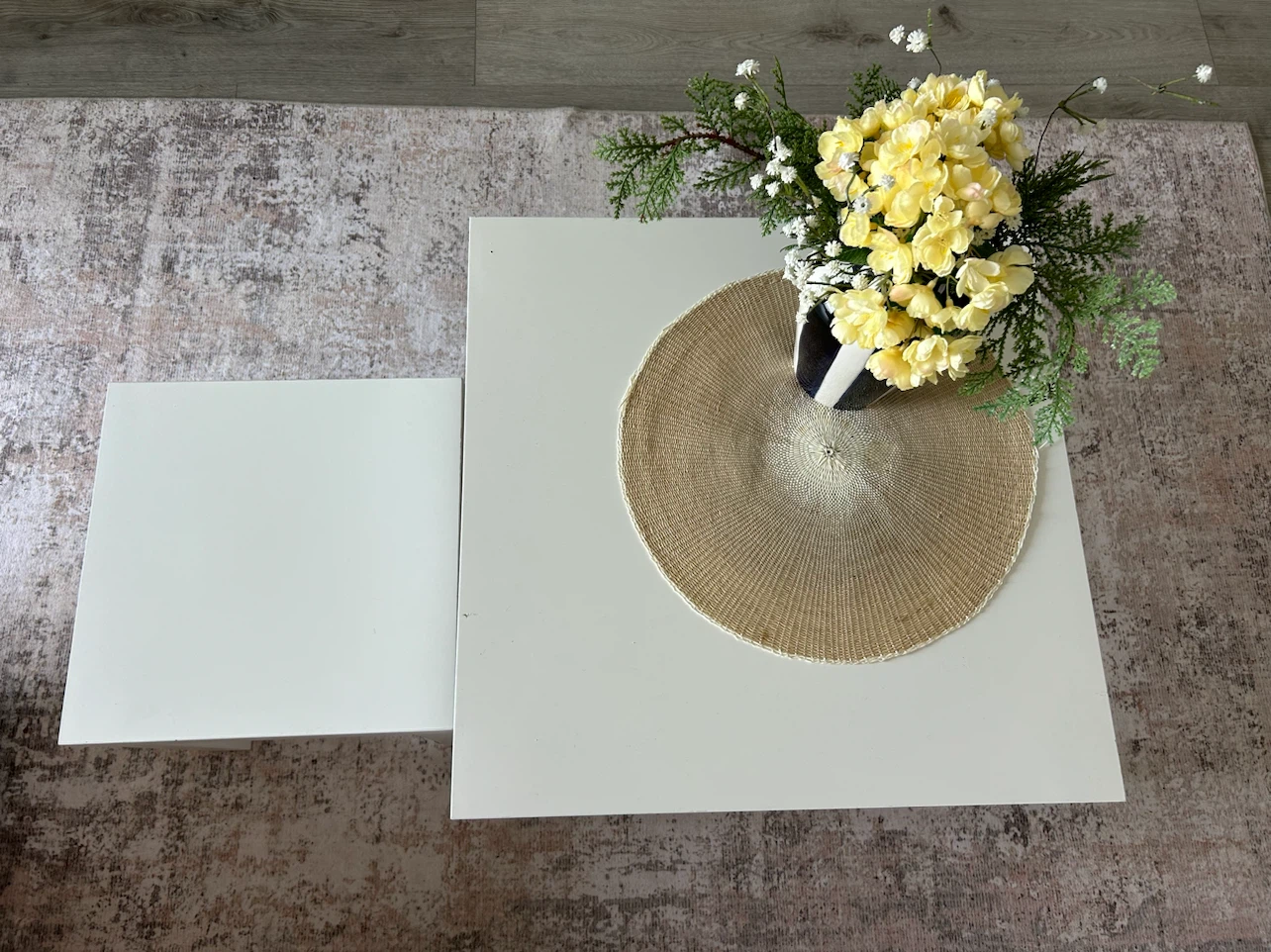 White Nesting Coffee Table Set