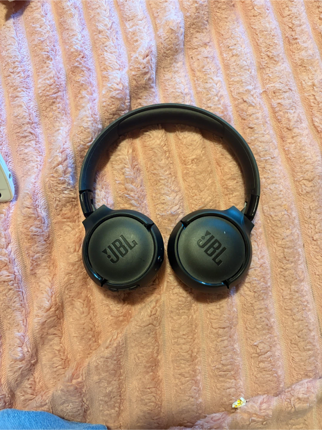 JBL Black Wireless Headphones - photo 2