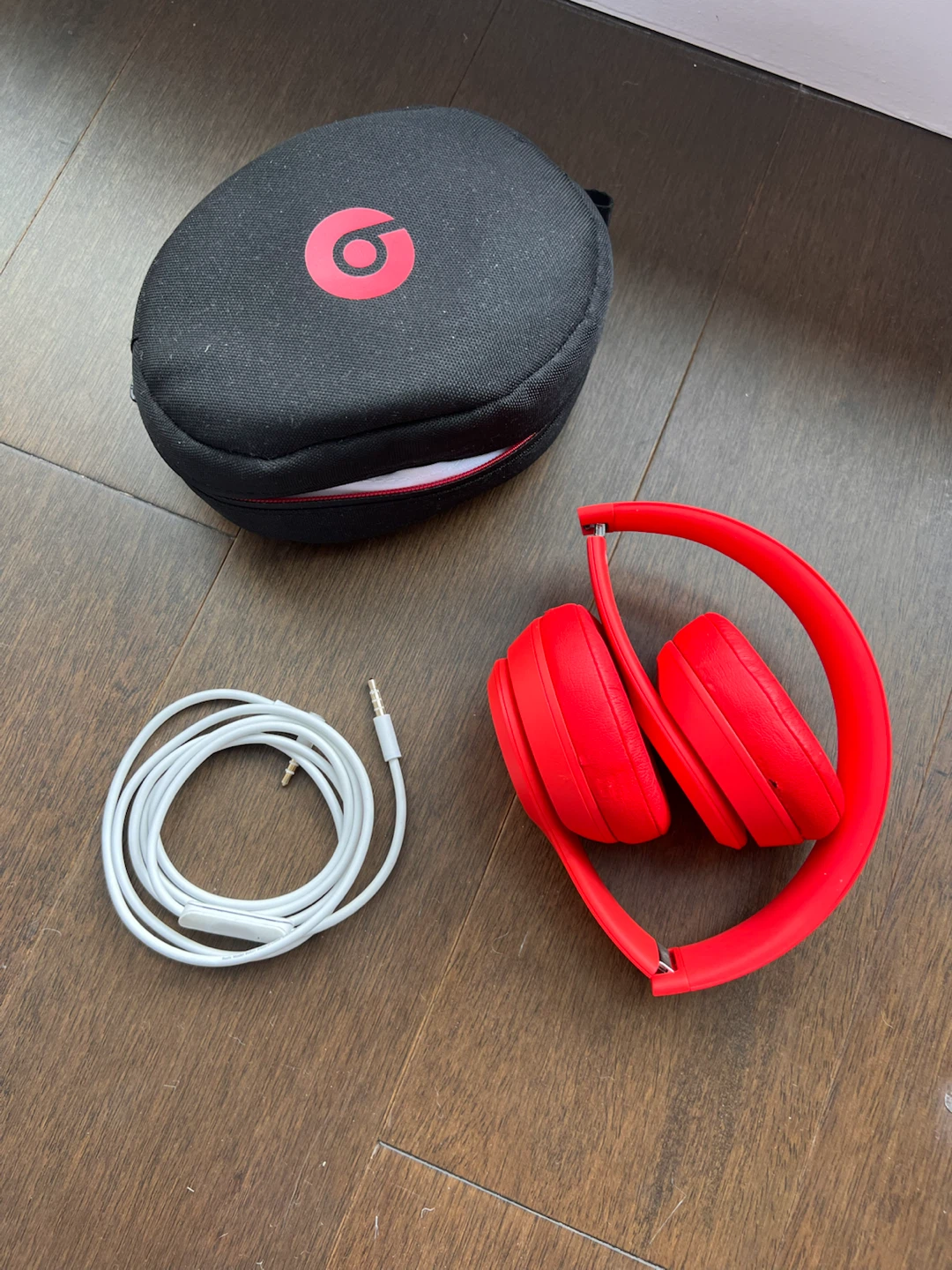 Beats Solo Wireless On-Ear Headphones - Red - photo 3