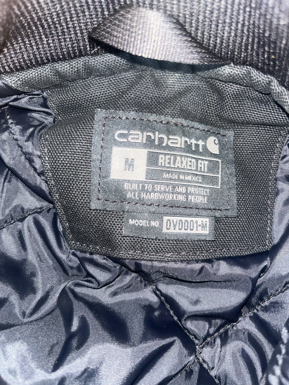 Used Men's Carhartt vest size Medium - photo 2