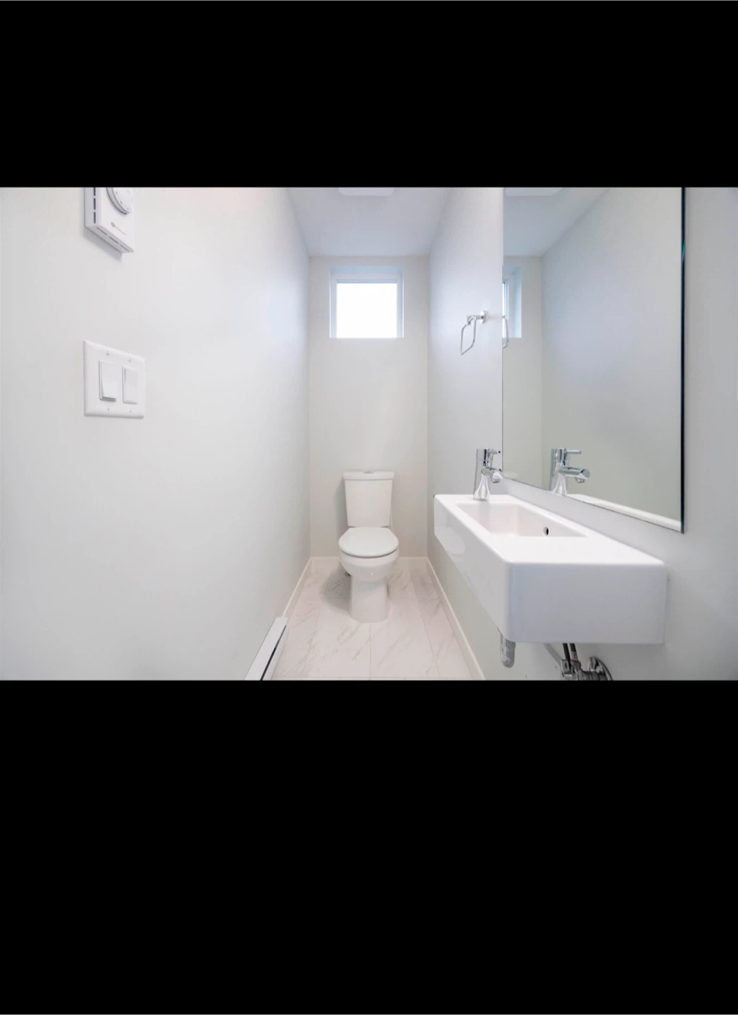 🏡 Beautiful 3 Bed + 2.5 Bath Townhouse for Rent | Available - photo 3