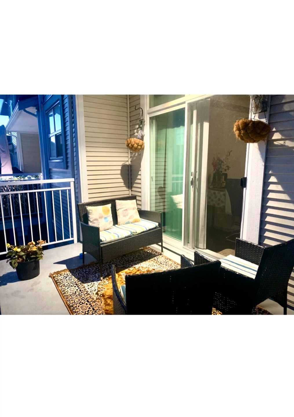 🏡 Beautiful 3 Bed + 2.5 Bath Townhouse for Rent | Available - photo 4