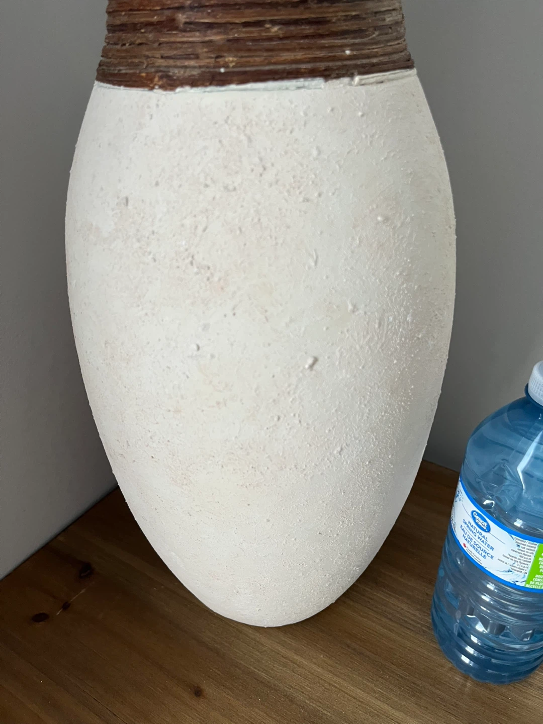 Large rustic cream ceramic floor vase - photo 5