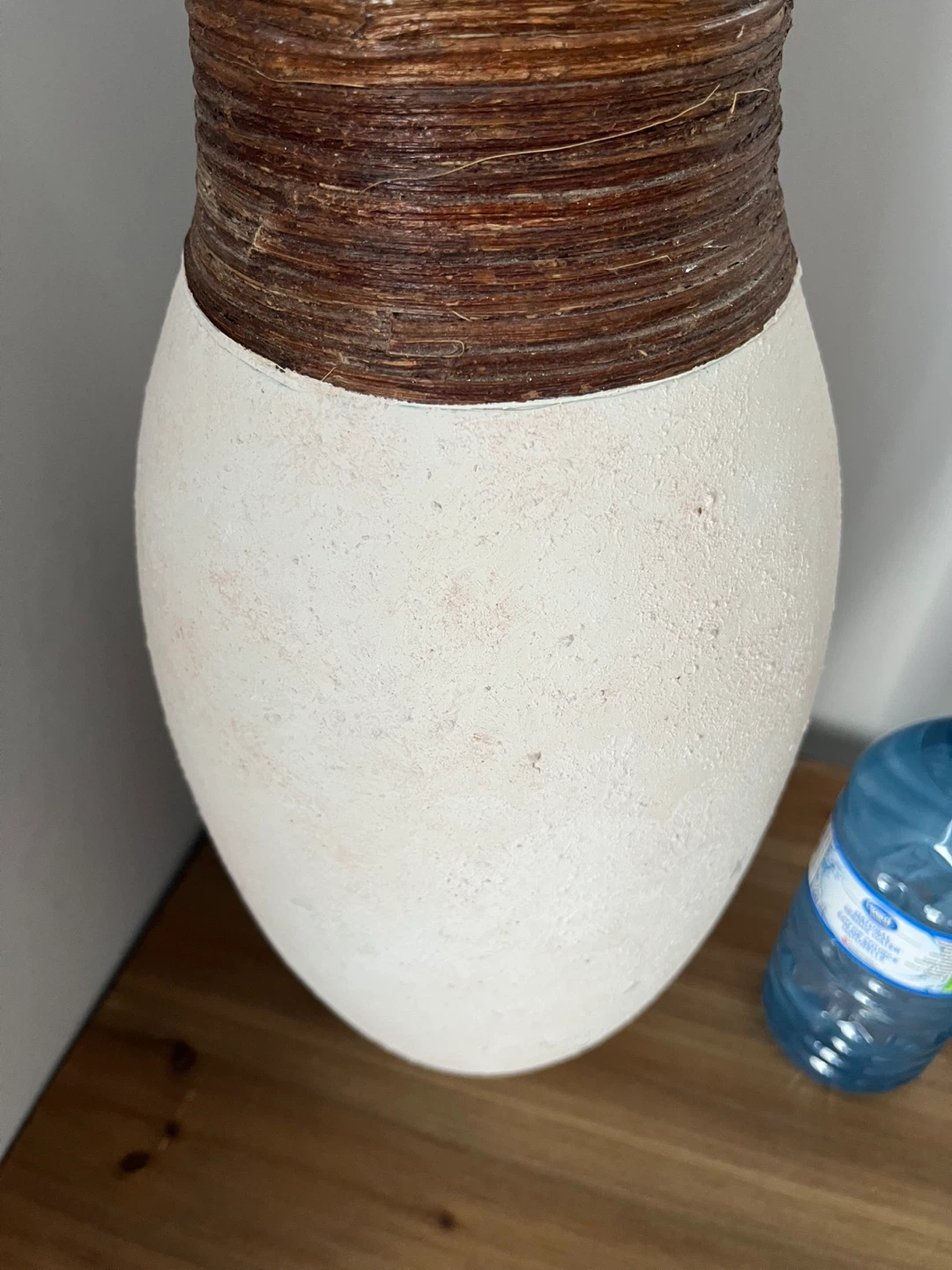 Large rustic cream ceramic floor vase - photo 2