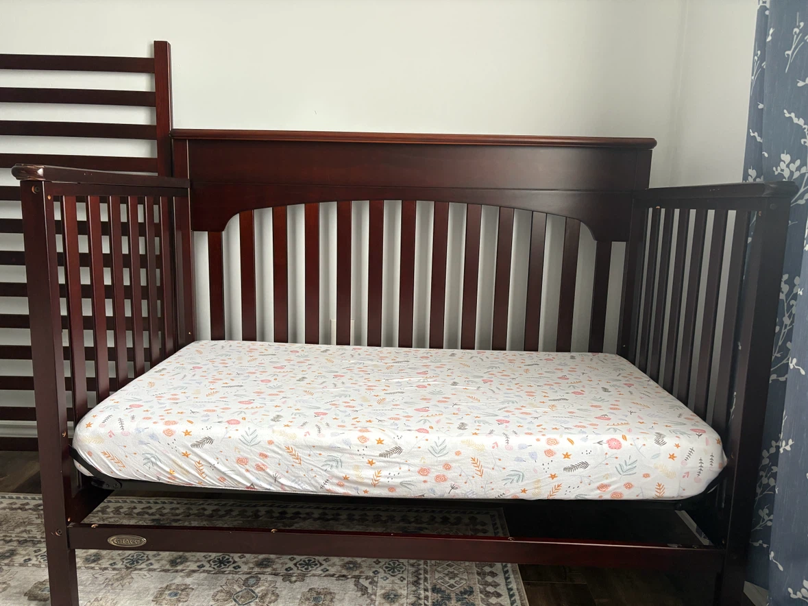 Graco Lauren Convertible Crib - photo 5