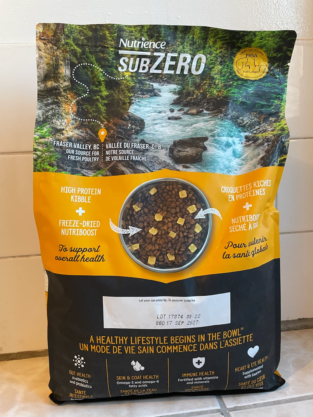 Brand New 10lbs Nutrience Cat Food - photo 3