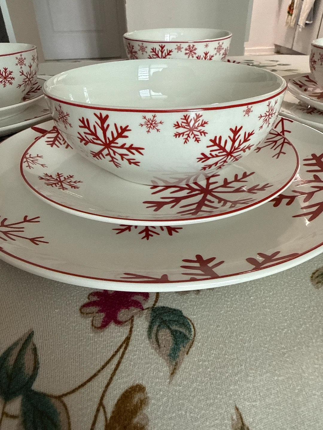 Snowflake Dinnerware Set - photo 2