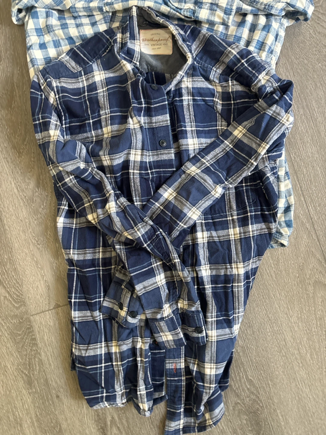 Bundle of 4 Men's Button-Up dress and plaid Shirts - photo 2