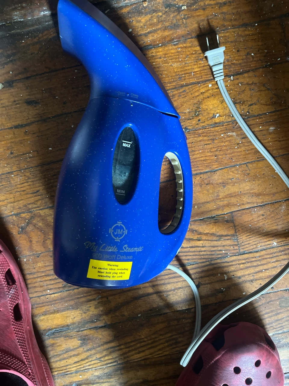 JM "My Little Steamer" 900 Watt Deluxe Handheld Steamer