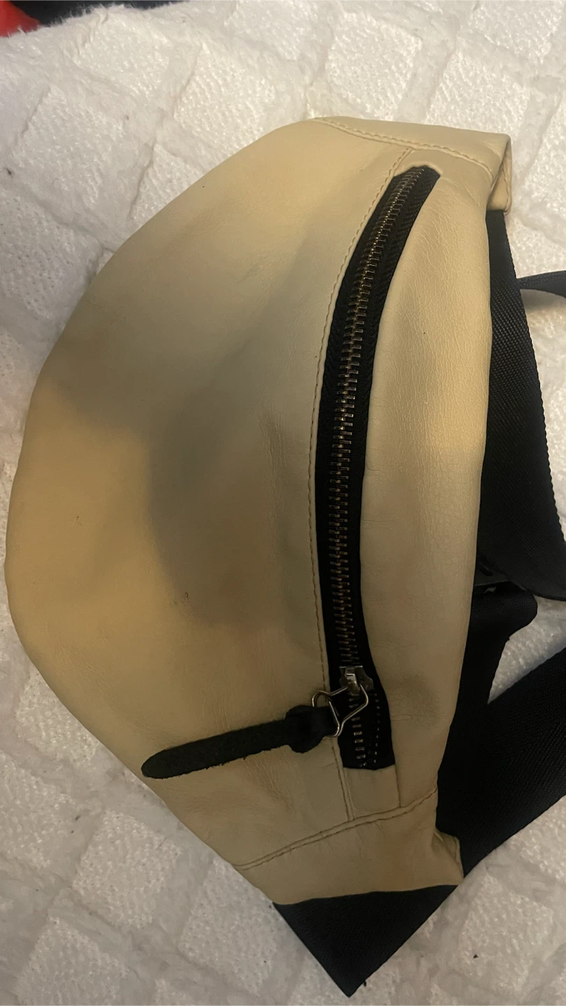 Staff Design Fanny Pack - Beige Leather