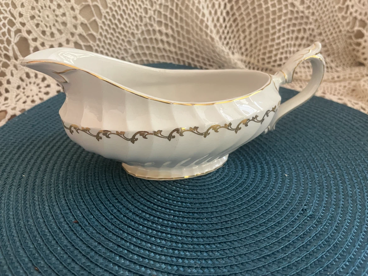Vintage Gravy Boat, Myott, St. Regis