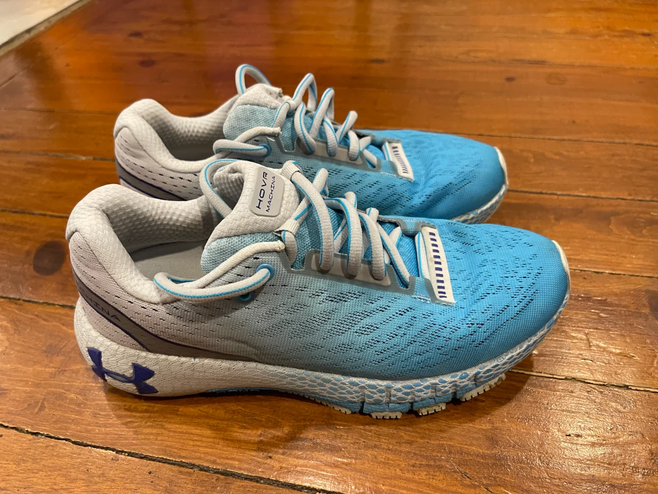 Underarmour women running shoes 6.5