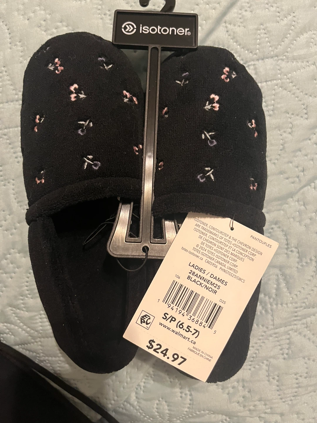 Isotoner Black Floral Slippers - Size S/P (6.5-7)